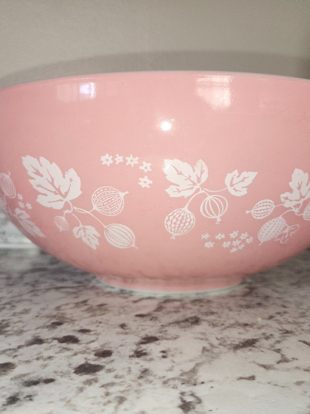 Pyrex pink Gooseberry Cinderella 444